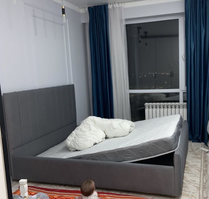 Спальный двухспальный кровать 160*200