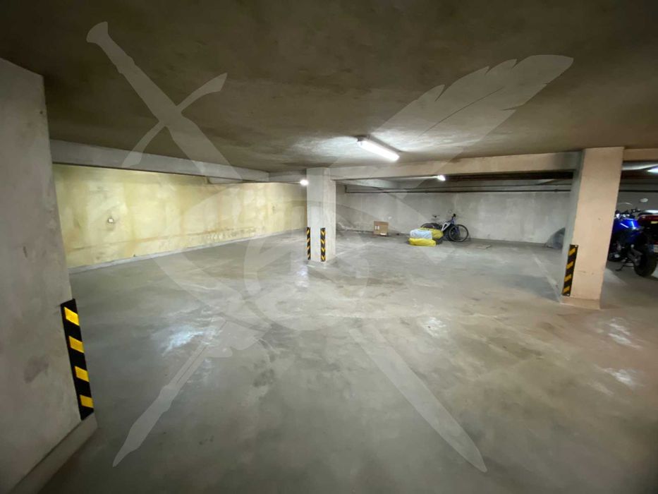 Продава се Двустаен апартамент в Пловдив, Кършияка - 88 кв.м за 1614 €/кв.м - Снимка #8