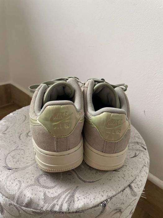 Adidasi dama Nike