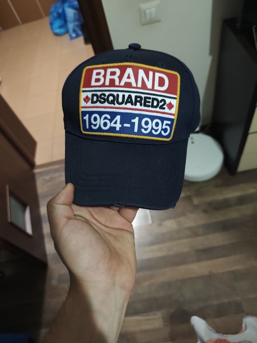 Vând șapcă Dsquared originala