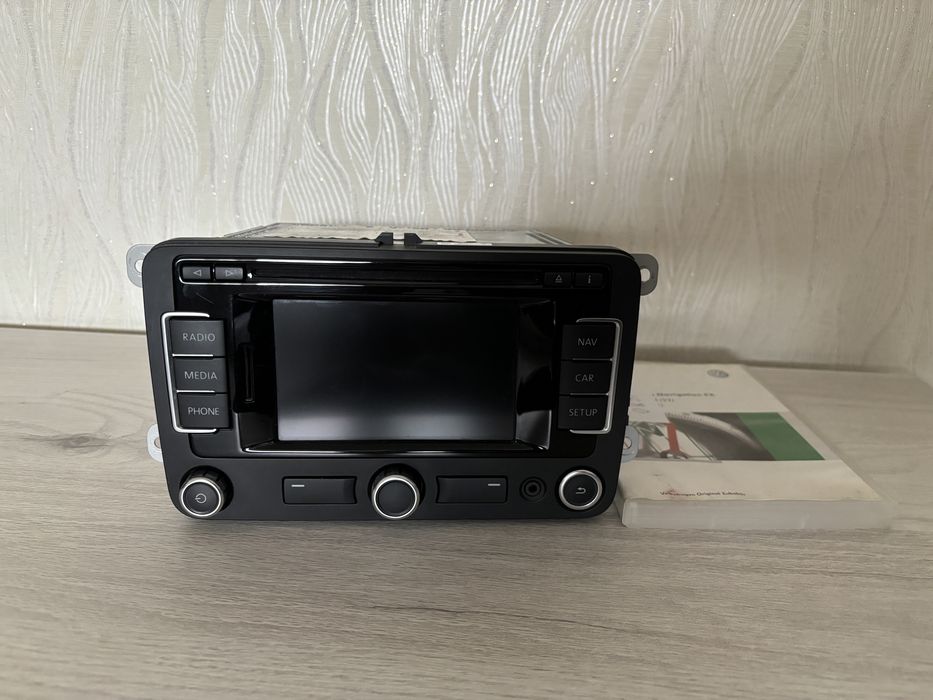 Navigatie RNS 315 Originala Volkswagen Jetta Hybrid  5c0035279a cu cod