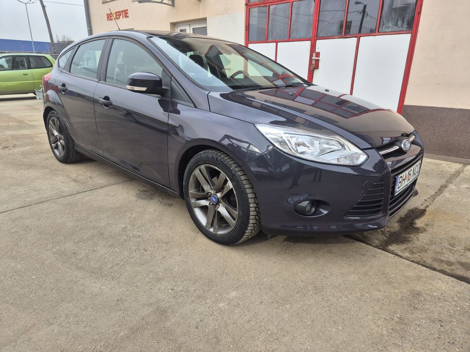 Vând Ford focus 2011