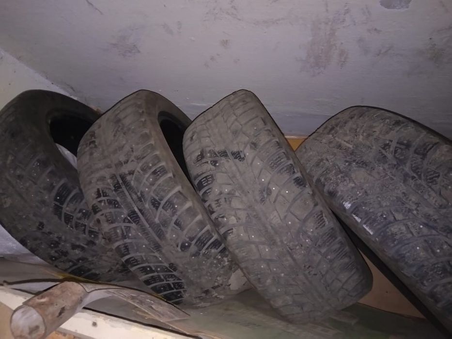 Продам шины на а/м