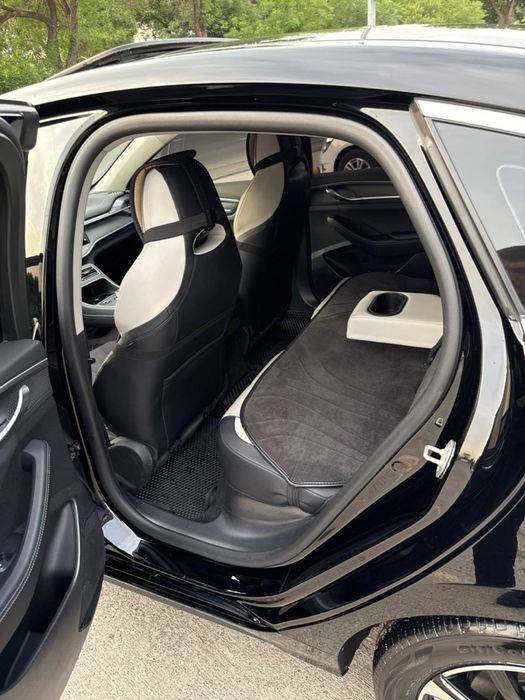 BYD Chazor flegship