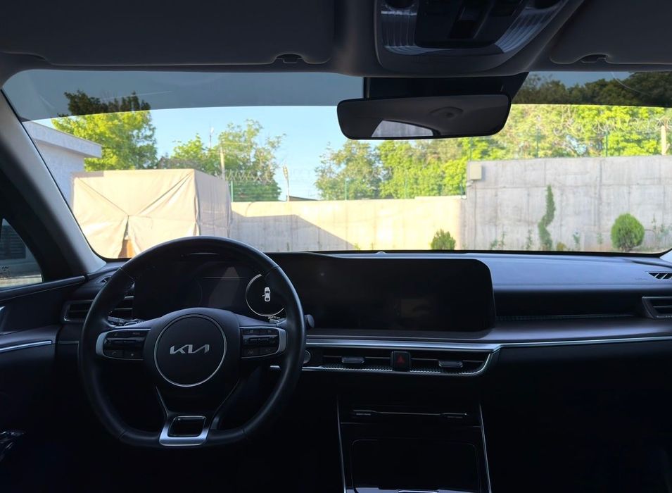 Kia K5 2.0T  //  в идеальном состоянии 23.500km // Qora