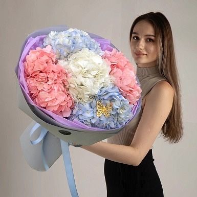 Розы пионы гортензии цветы букеты