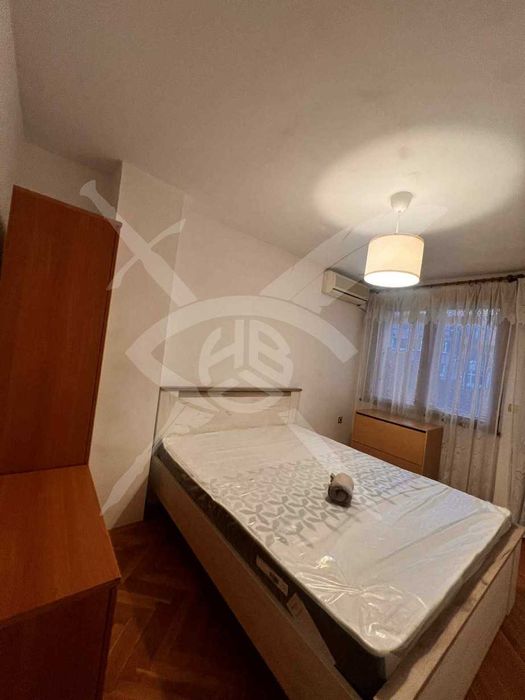 Дава се под наем Тристаен апартамент в Варна, Колхозен пазар - 70 кв.м за 650 € - Снимка #3