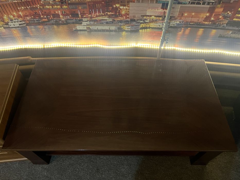 Журнальный столик