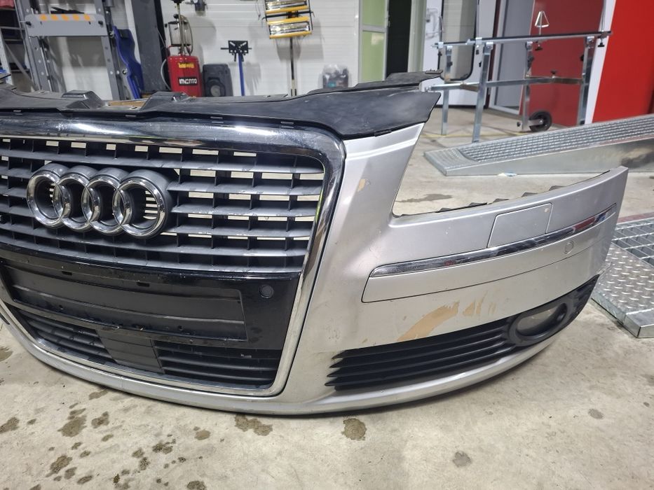 Vand bara fața audi a8 2007