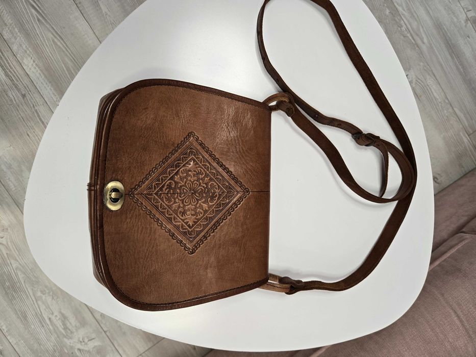 Дамска чанта, естествена камилска кожа, нова