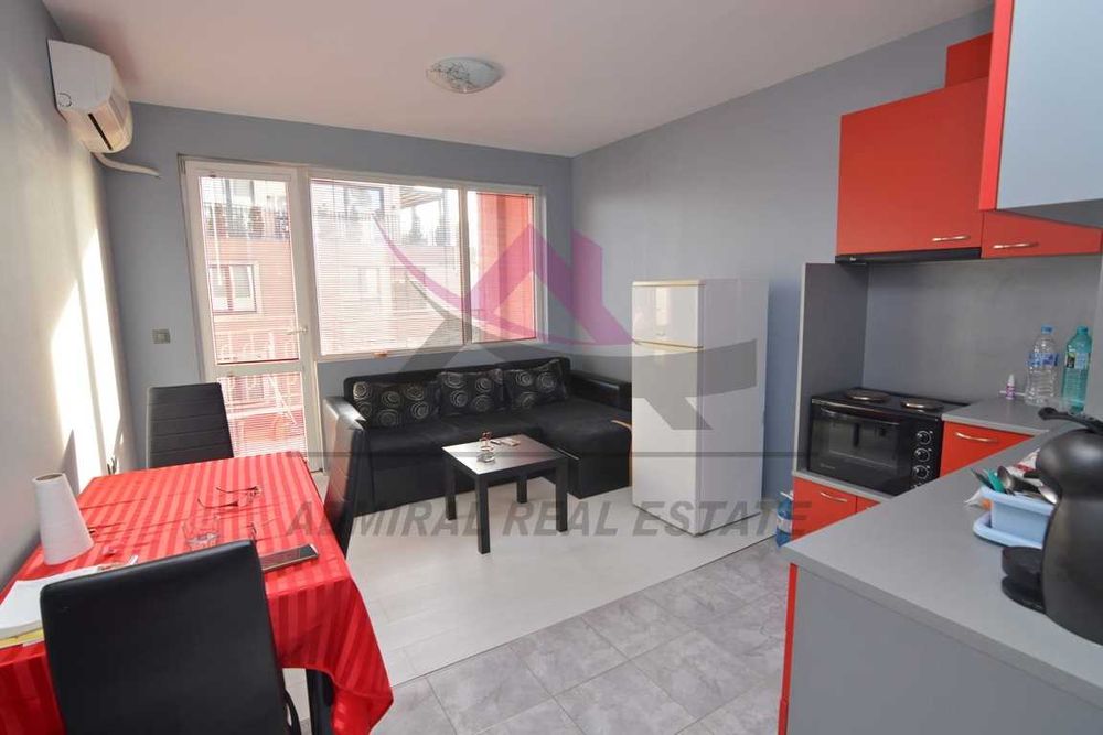 Дава се под наем Двустаен апартамент в Варна, Колхозен пазар - 60 кв.м за 486 € - Снимка #1