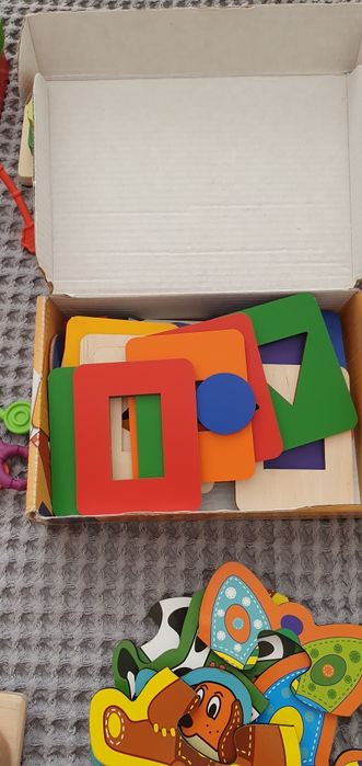 Детские развивающие игрушки