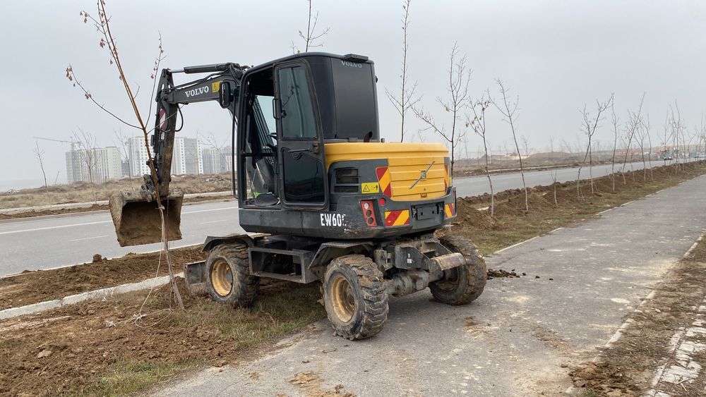 Малютка 60 ямобур