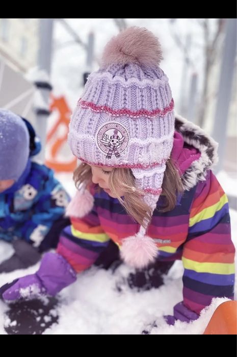 Новые. Красивые шапки. Pilguni Польша