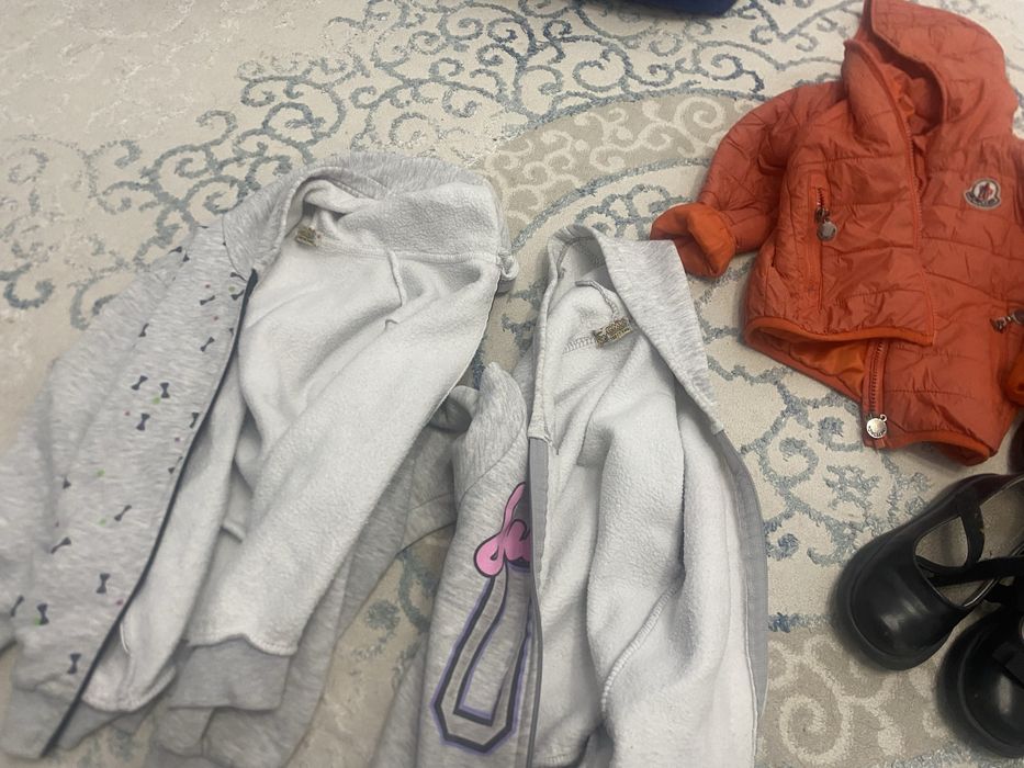 Отдам даром детские туфли