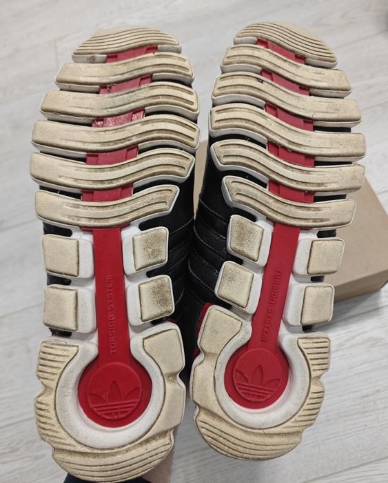 Adidas  43 номер