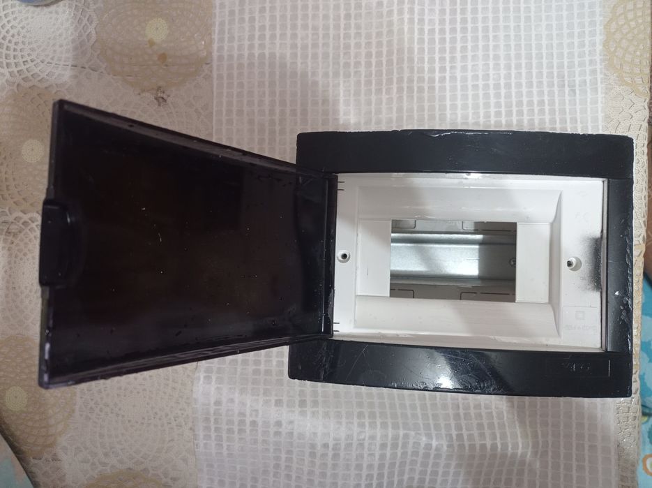 Электрический ящик под автоматы