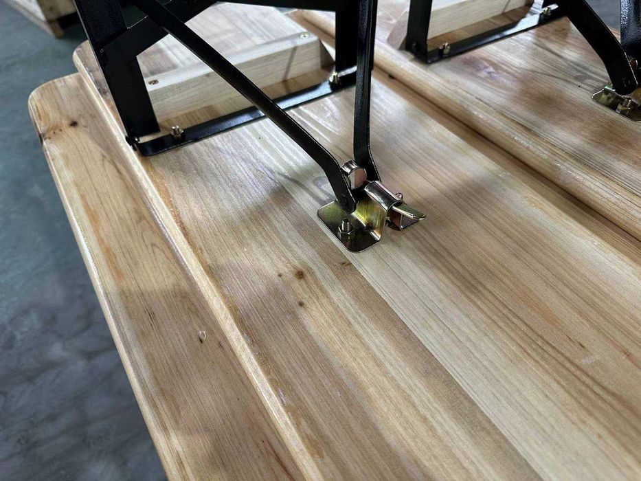 Бирен сет комплект сгъваеми маса и две пейки