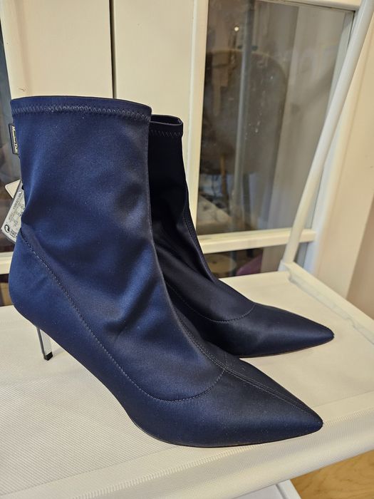 Botine Massimo Dutti noi cu etichetă mărimea 40 real (41  pe ele)