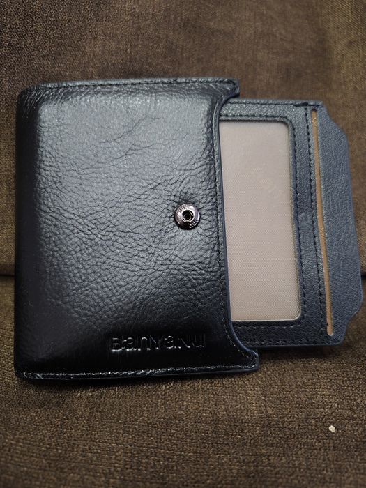 Мъжки кожен портфейл