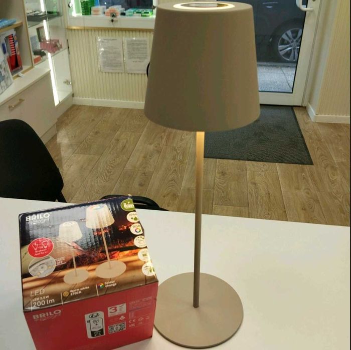 Настолна безжична LED лампа Brilo