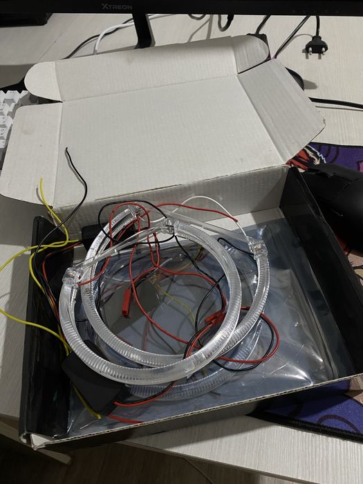 Ангельские глазки на BMW