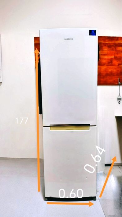 Холодильник "Samsung" инверторный