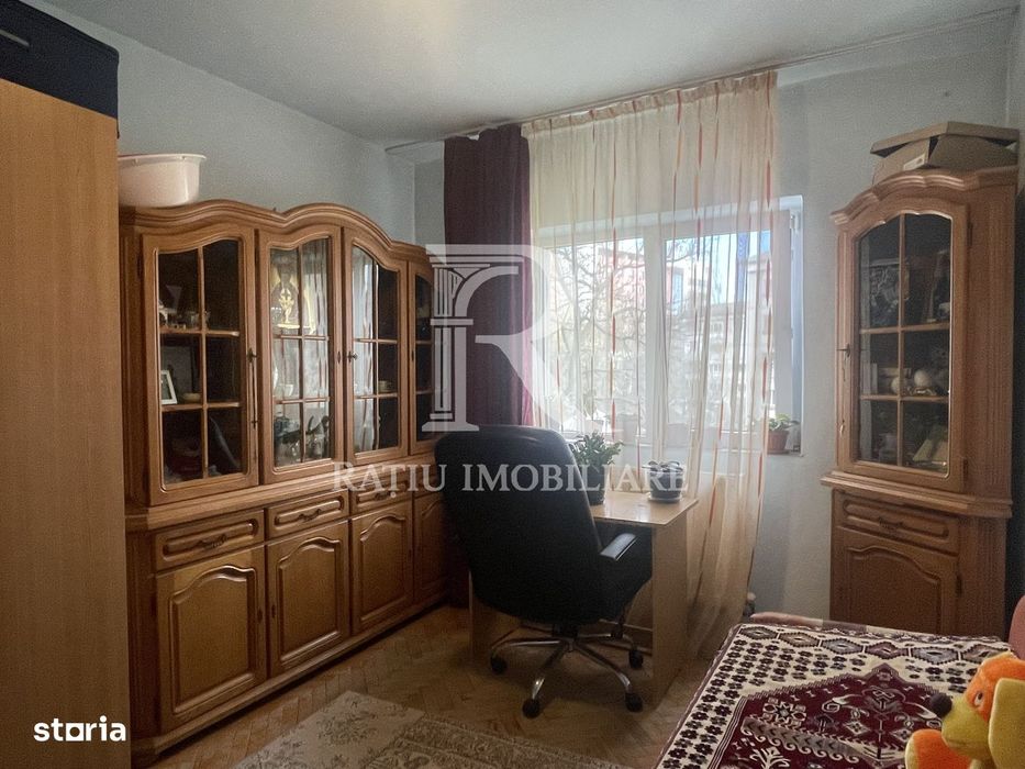 Apartament cu 3 camere  | Etaj intermediar | Calea Aradului | Oradea