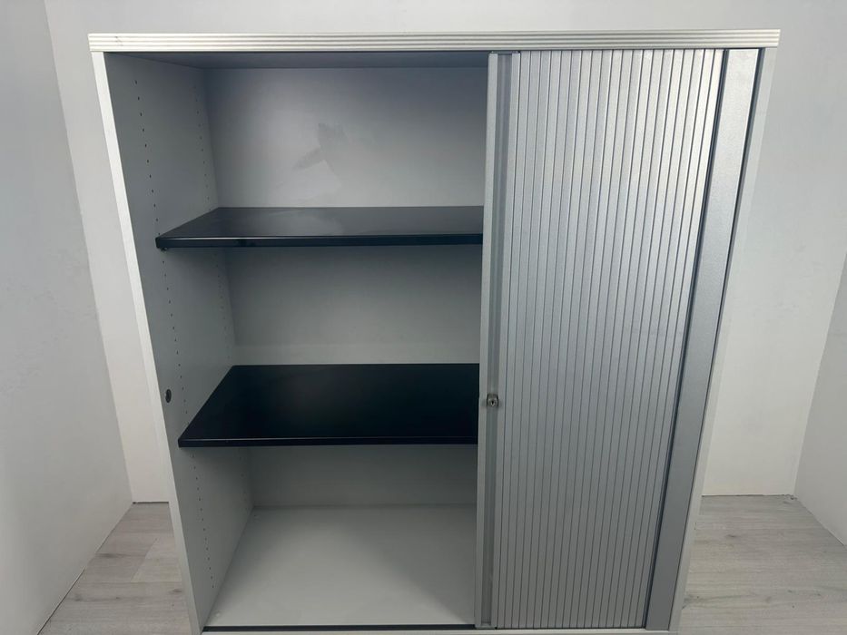 Немски офис шкаф етажарки съхранение на документи и други нужди