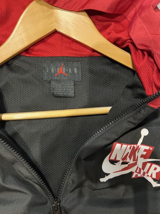 Ветровка Nike Jordan
