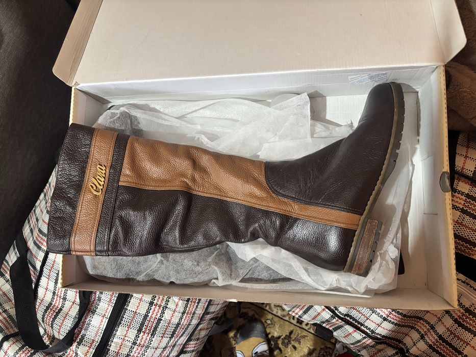 Продам кожаные сапоги