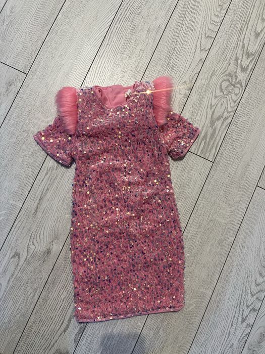 Рокля с пайети за дете