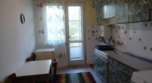 Дава се под наем Едностаен апартамент в Бургас, Център - 89 кв.м за 225 € - Снимка #2