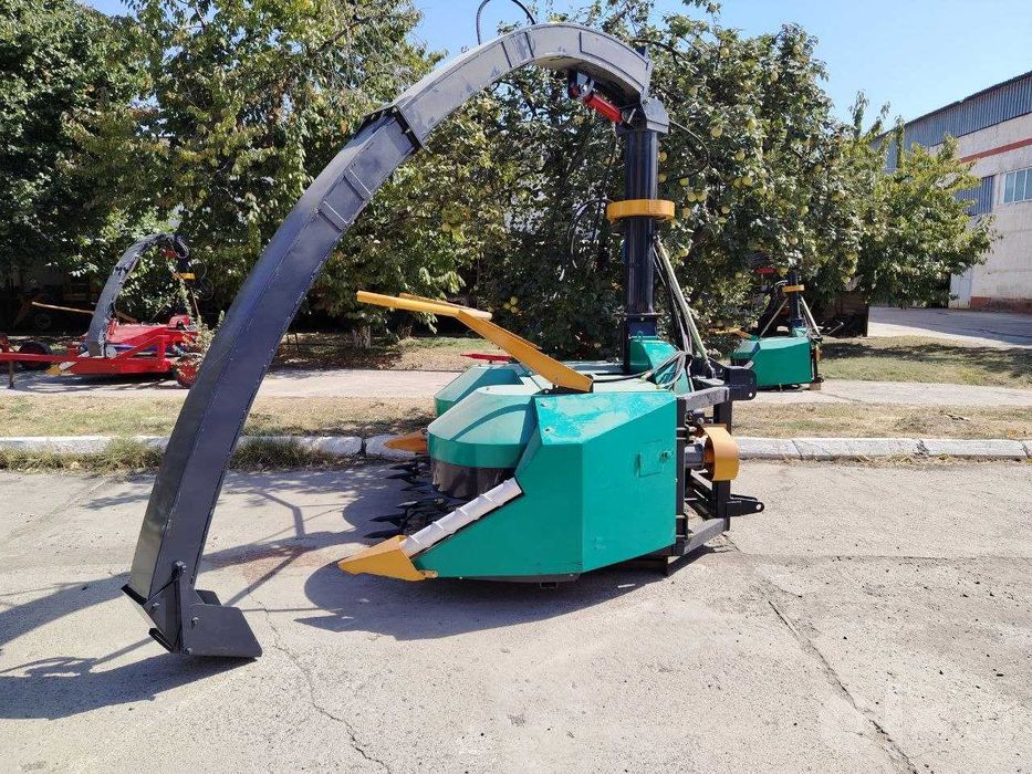 Кукурузная жатка 4SB-1800