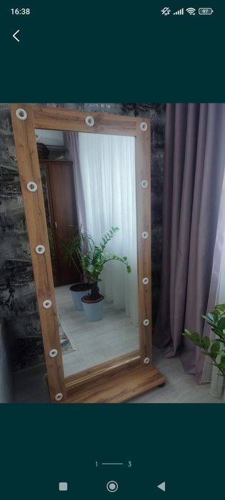 Продам зеркало с подсветкой