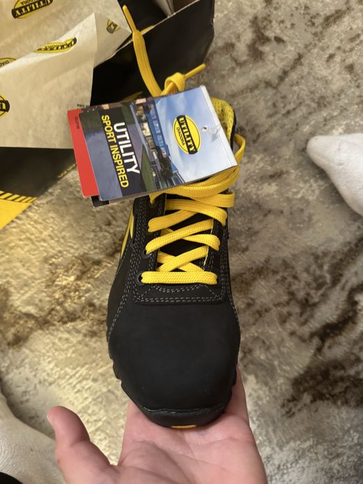 Bocanci protectie Diadora Glove Hype marimi de la 36la 39