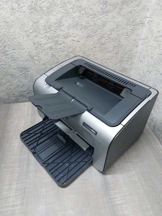 HP LaserJet P1006
принтер