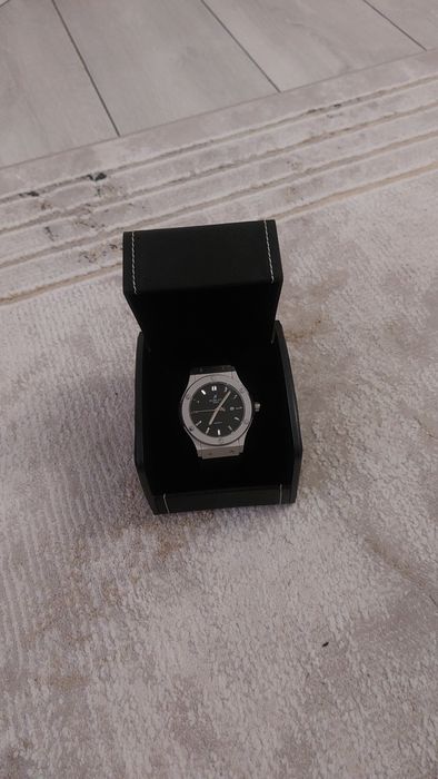 HUBLOT мужской часы