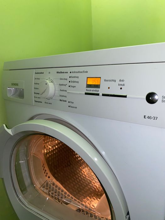 Uscător de rufe Siemens. Funcționează perfect