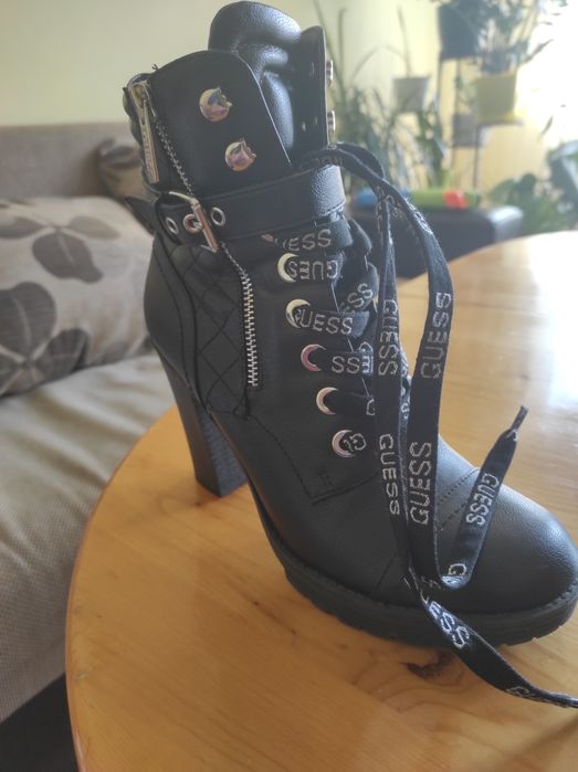 Guess,кожени боти