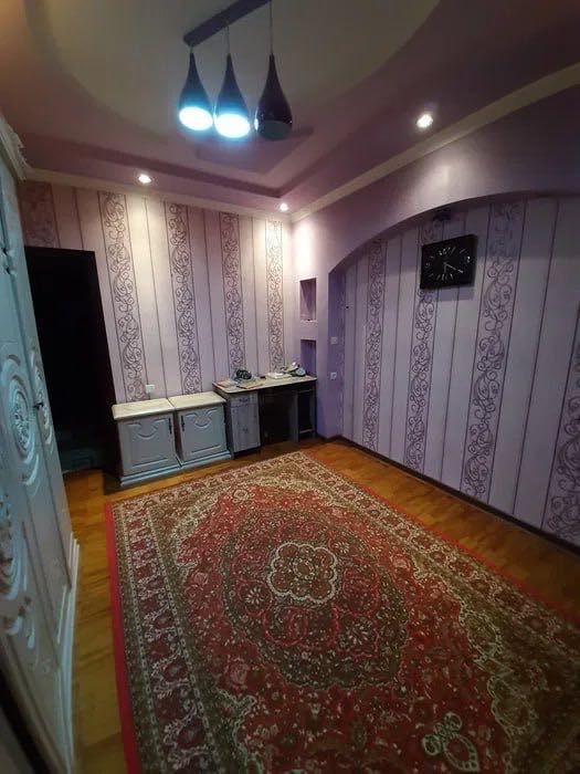 #1750

Мирзо-Улугбекский район ориентир Ахмад Югнакий