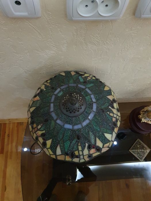 Настольная лампа ручной работы витража по технологии Тифани