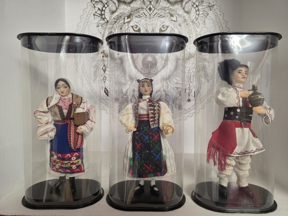 Păpuși vechi romanești Arta Crișana Oradea