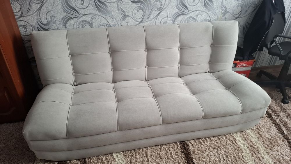 Продам диван в отличном состоянии.