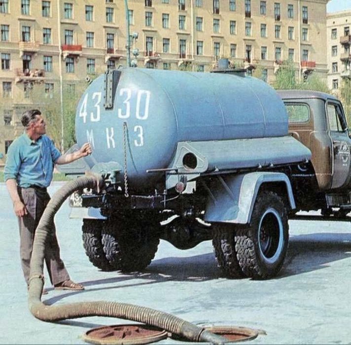 Ассенизатор гавновоз