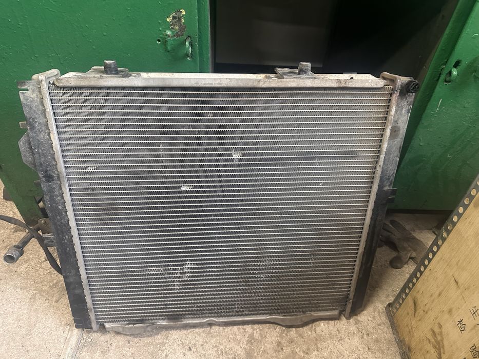 Вентилятор с радиатором кондера мерс 124