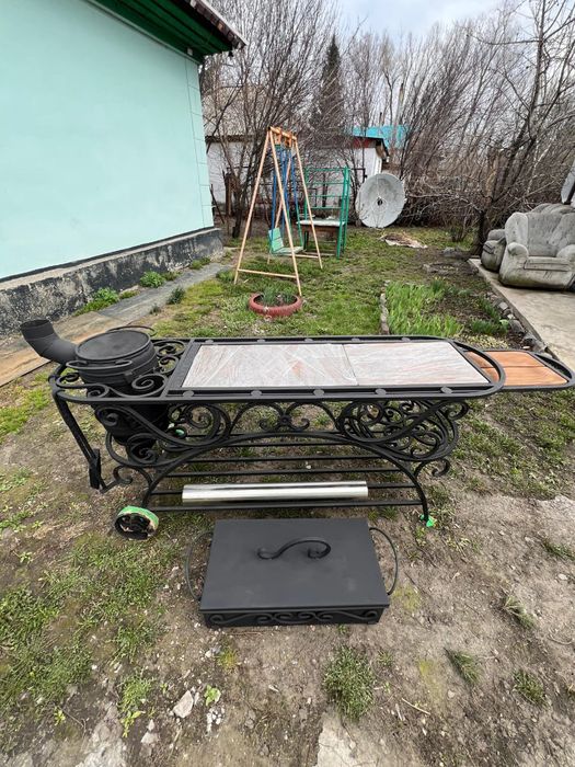 Продам мангал с столиком