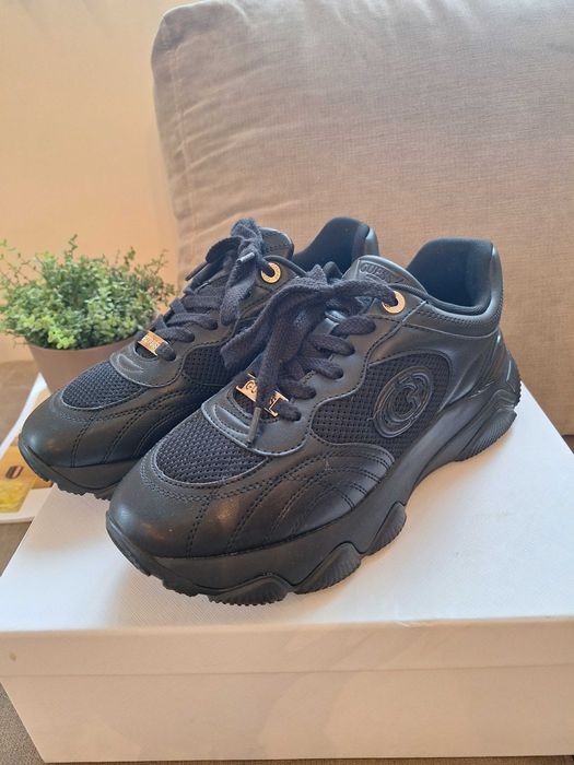 Сникърси кожени Guess