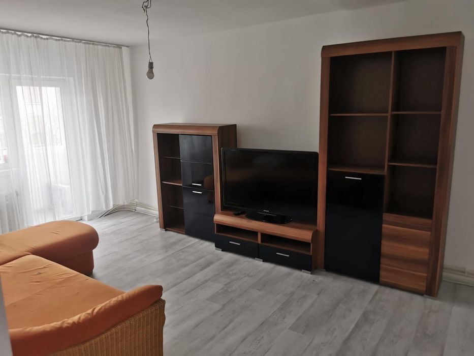 Vând apartament