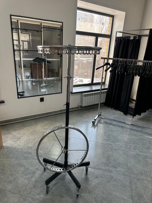 Продам вешалко кольцо